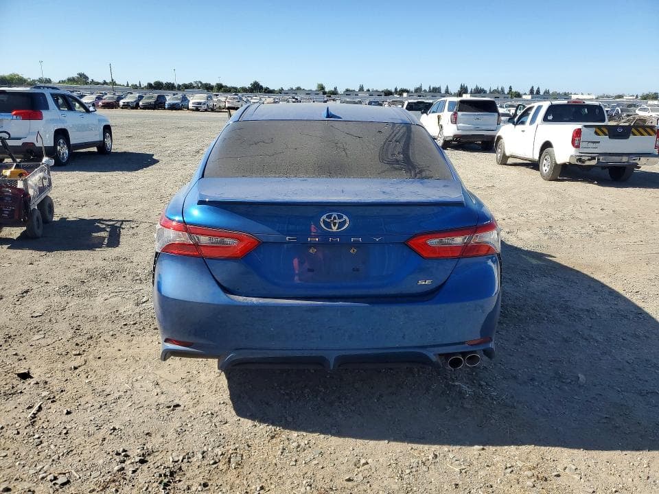2019 TOYOTA CAMRY SE 6