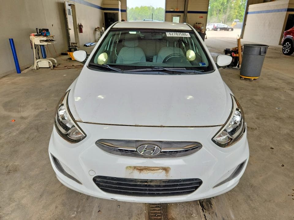 2017 HYUNDAI ACCENT SE 5