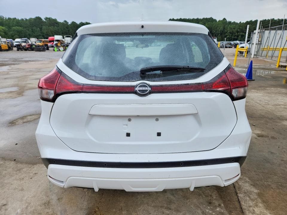 2024 NISSAN KICKS S 6