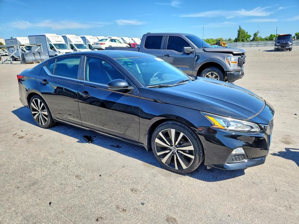2019 NISSAN ALTIMA SR 4
