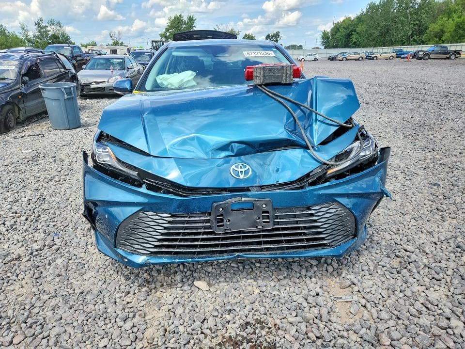 2026 TOYOTA CAMRY XLE 5