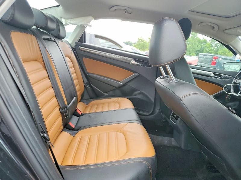 2018 VOLKSWAGEN PASSAT SEL PREMIUM 10