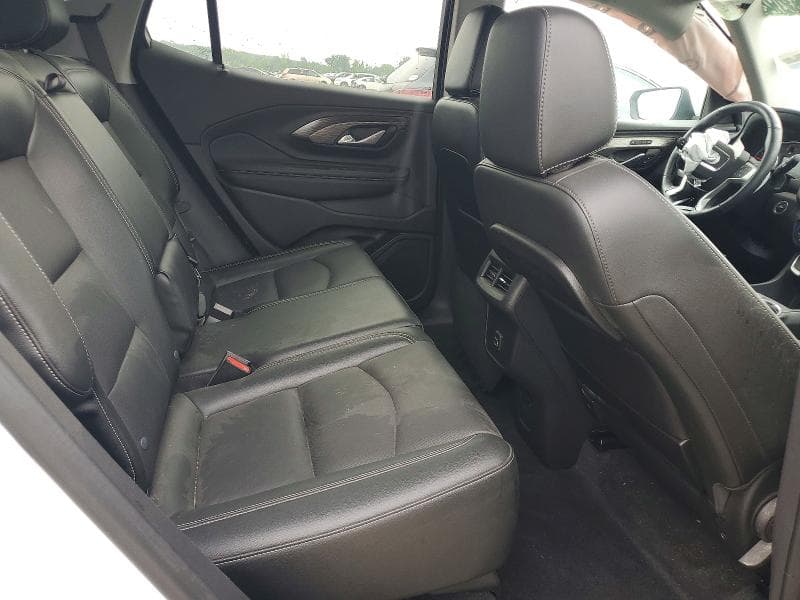 2024 GMC TERRAIN SLT 11