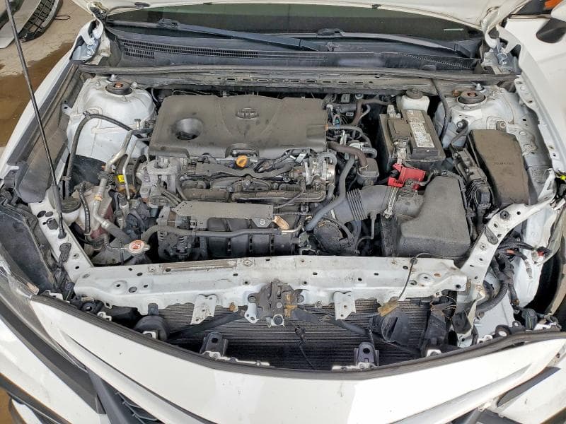 2021 TOYOTA CAMRY SE 11