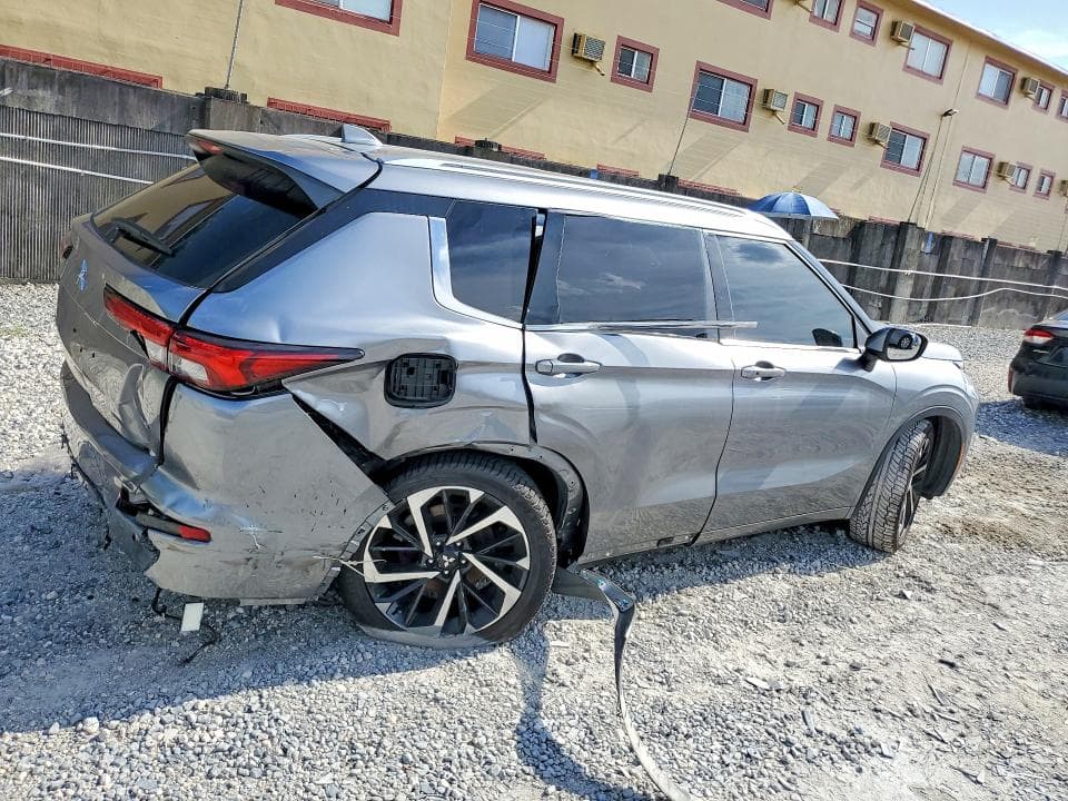 2023 MITSUBISHI OUTLANDER SEL 3