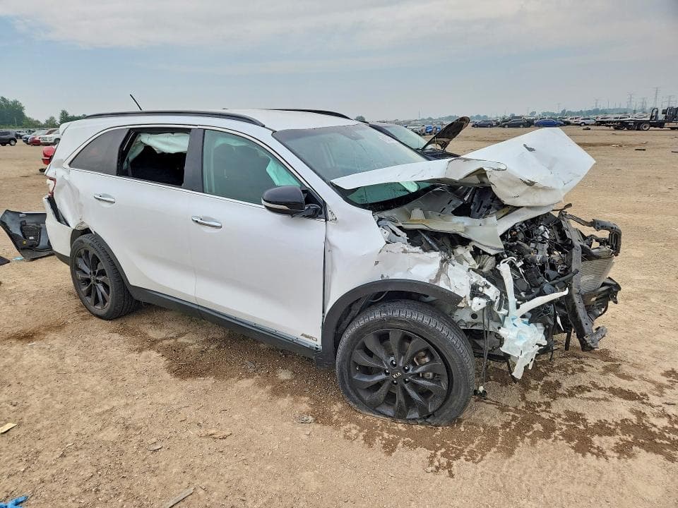2020 KIA SORENTO S 4