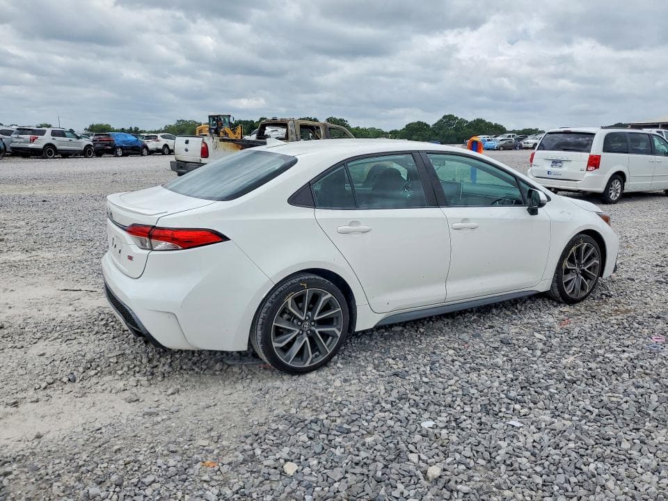 2021 TOYOTA COROLLA SE 3