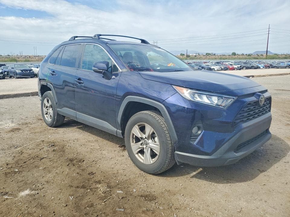 2021 TOYOTA RAV4 XLE 4