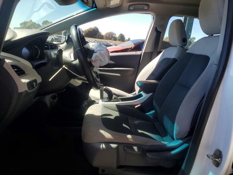 2021 CHEVROLET BOLT EV LT 7
