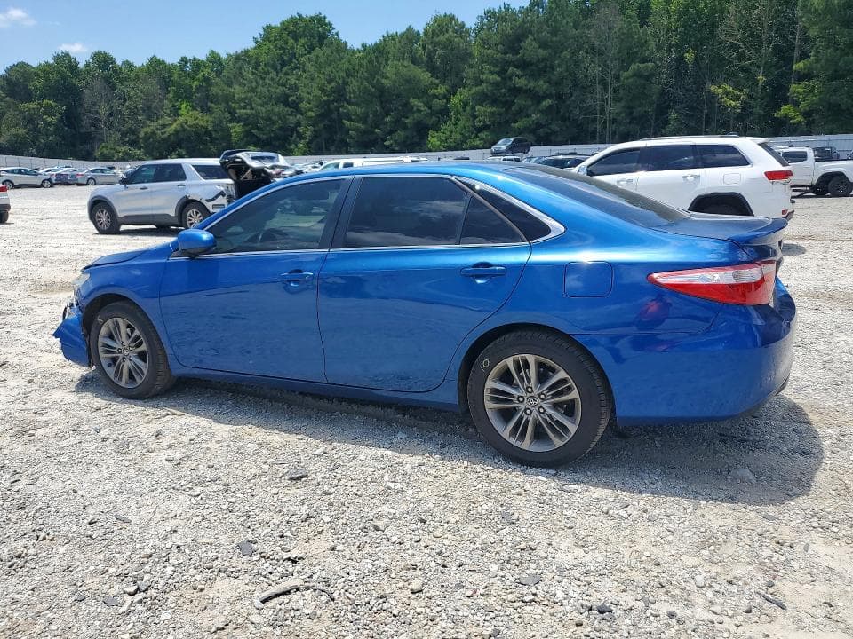 2017 TOYOTA CAMRY SE 2