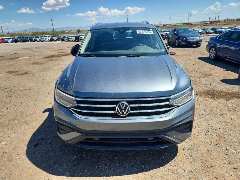 2023 VOLKSWAGEN TIGUAN SE 5