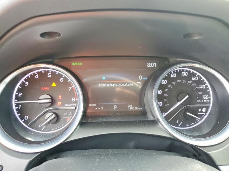 2020 TOYOTA CAMRY SE 9
