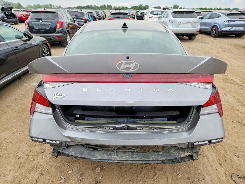 2024 HYUNDAI ELANTRA SEL 6