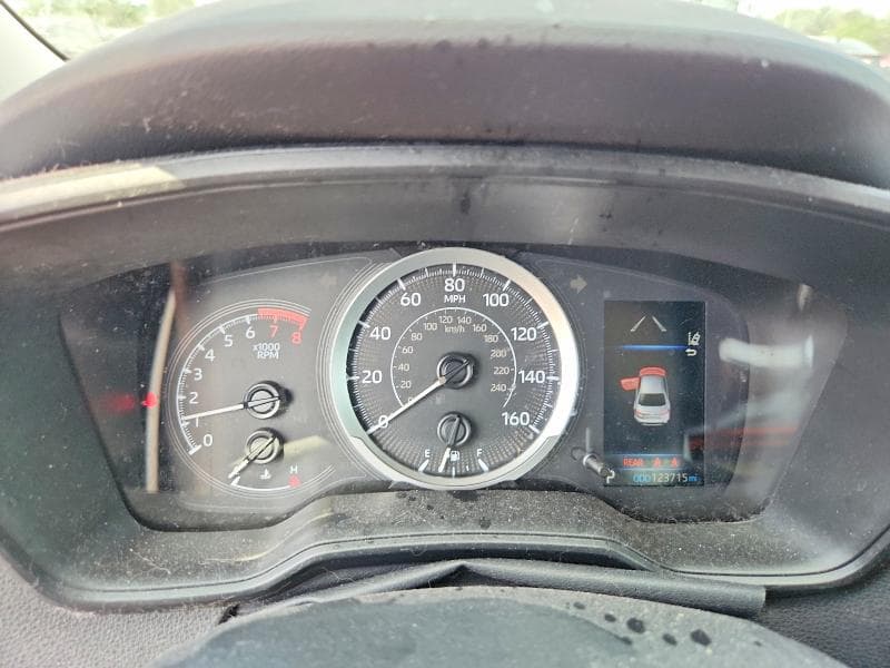 2022 TOYOTA COROLLA LE 9