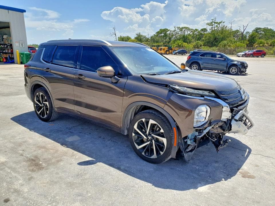 2022 MITSUBISHI OUTLANDER SEL 4