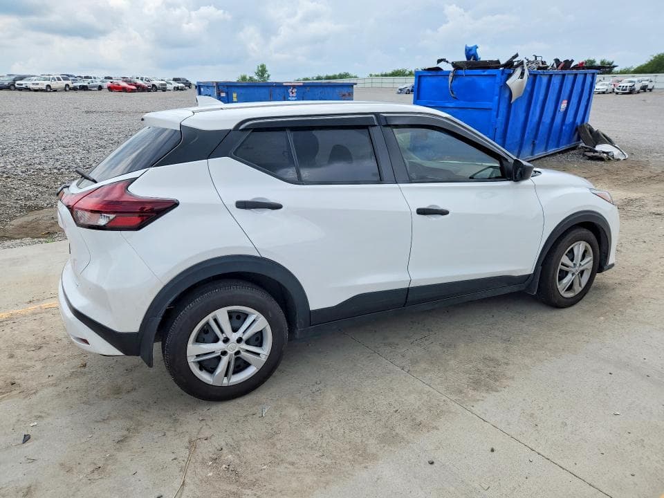 2024 NISSAN KICKS 3