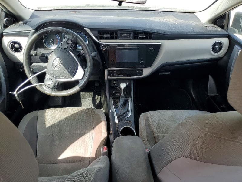 2017 TOYOTA COROLLA LE 8