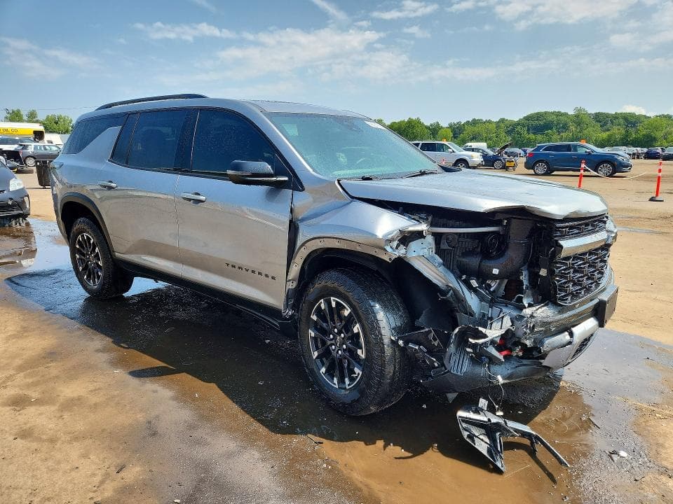 2025 CHEVROLET TRAVERSE Z71 4