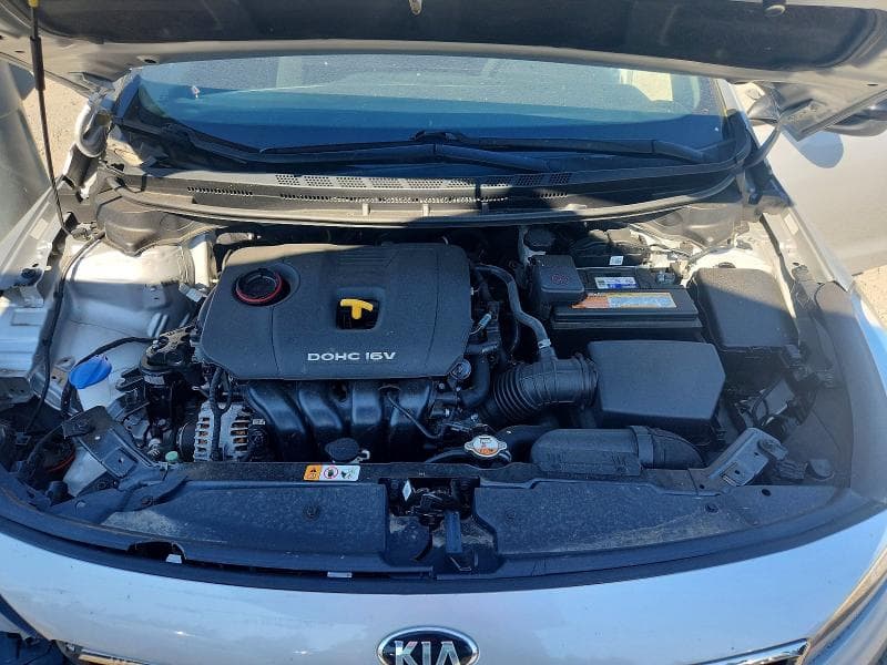 2017 KIA FORTE LX 11
