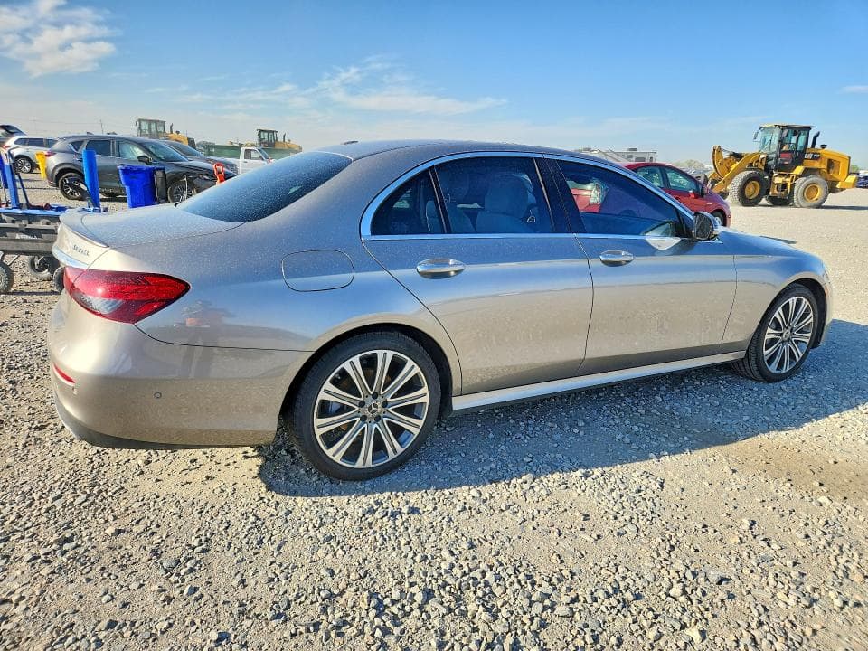 2023 MERCEDES-BENZ E 350 3