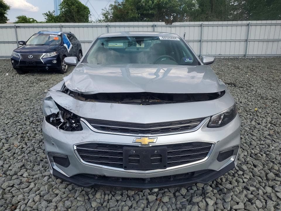 2017 CHEVROLET MALIBU LT 5