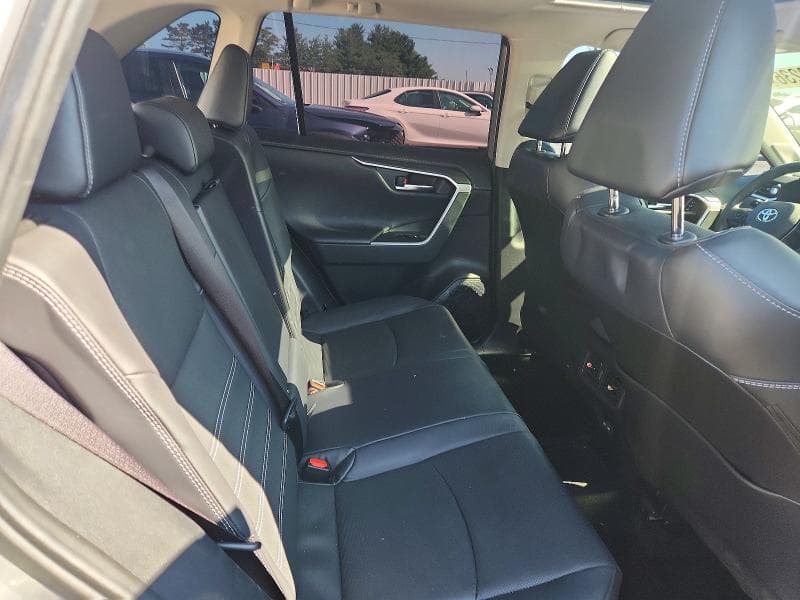 2024 TOYOTA RAV4 LIMITED 11