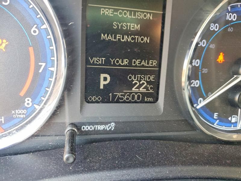 2018 TOYOTA COROLLA L 9