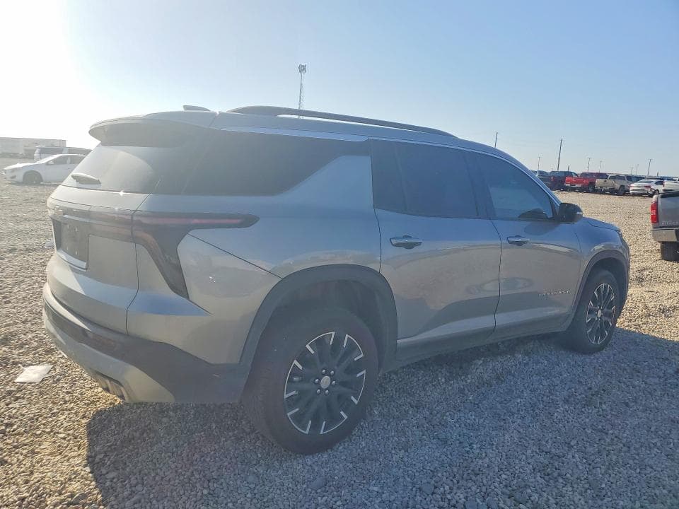 2026 CHEVROLET TRAVERSE LT 3
