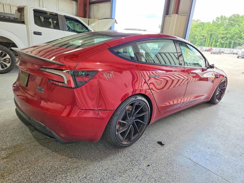 2025 TESLA MODEL 3 3