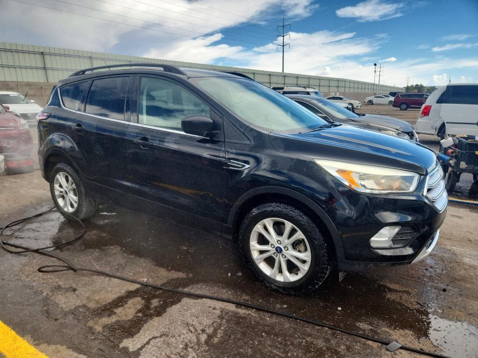 2018 FORD ESCAPE SE 4