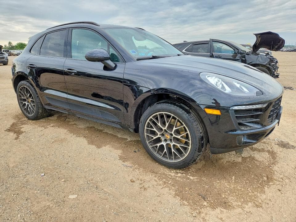 2018 PORSCHE MACAN 4