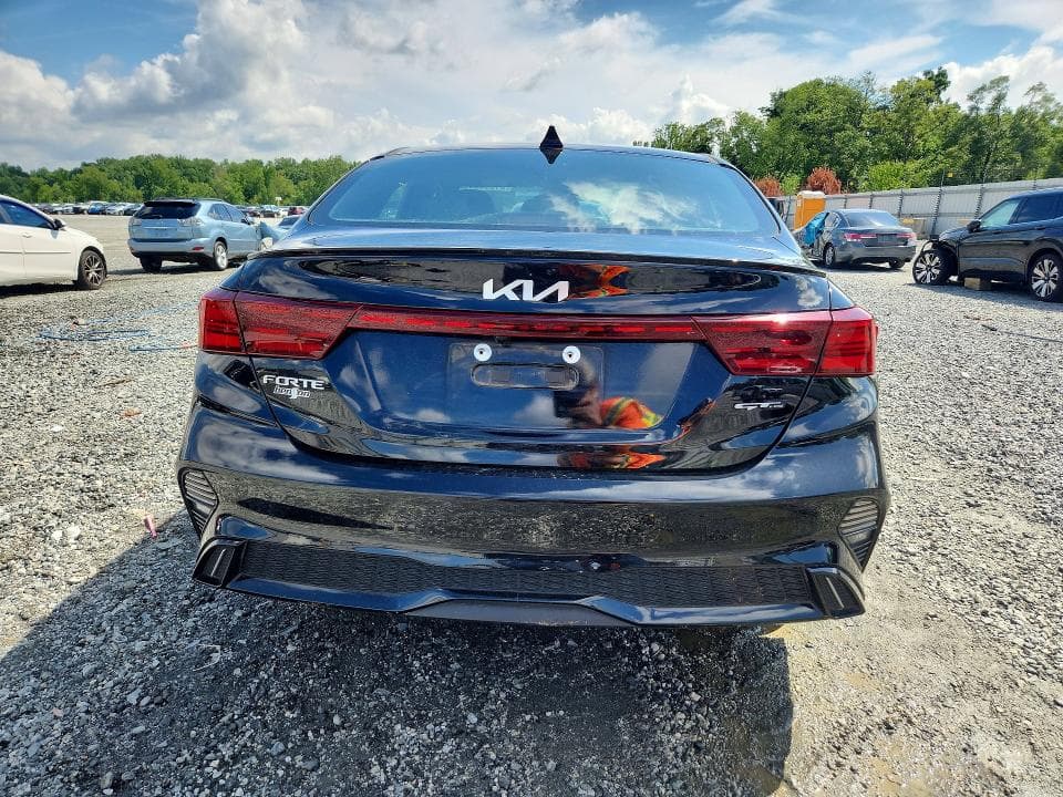 2023 KIA FORTE GT LINE 6