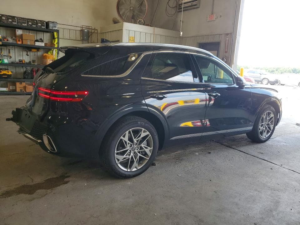 2025 GENESIS GV70 2.5T STANDARD 3