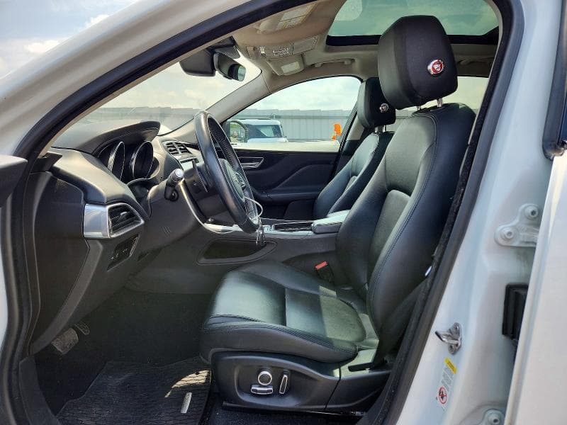 2020 JAGUAR F-PACE PREMIUM 7