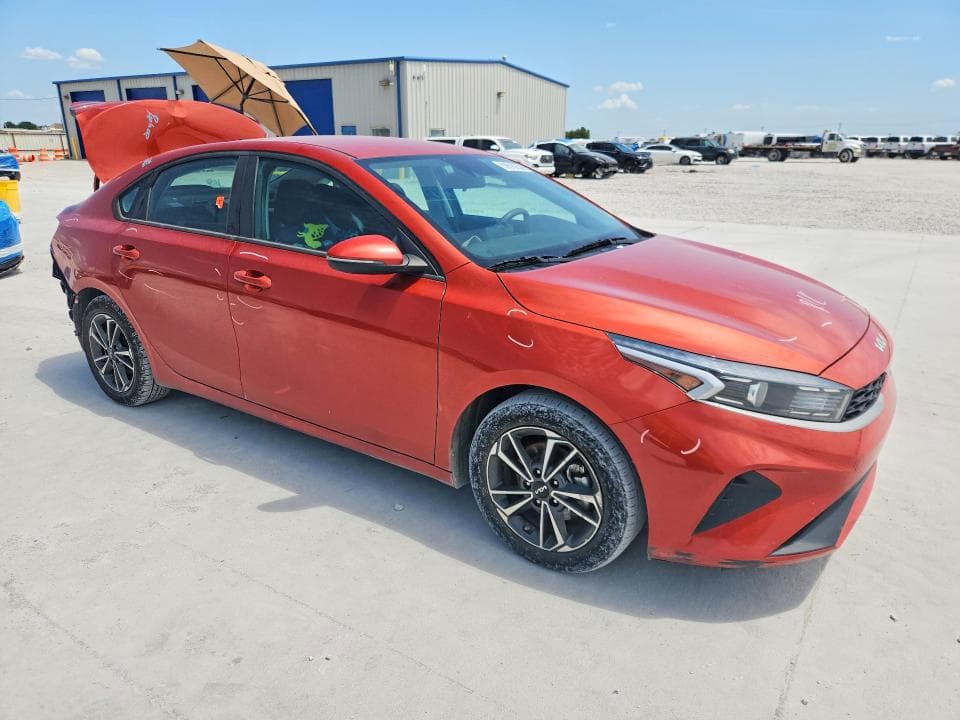 2023 KIA FORTE LXS 4