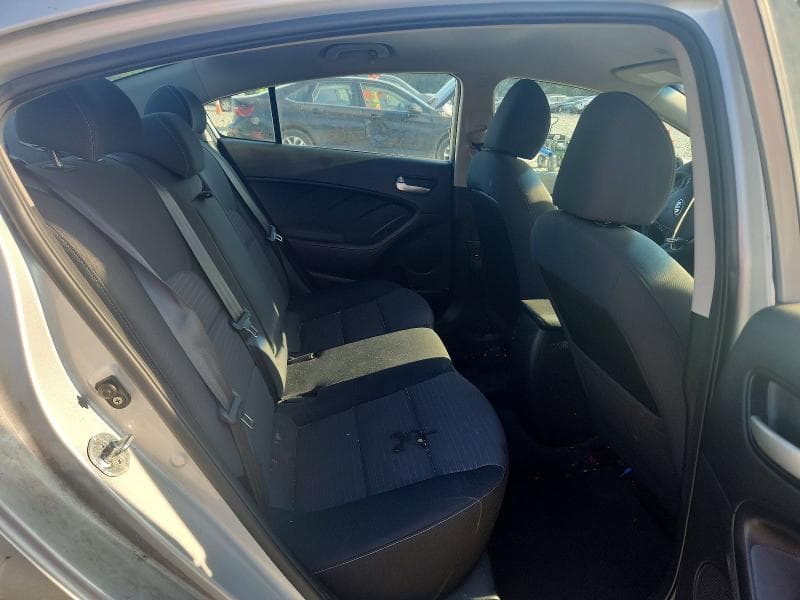 2018 KIA FORTE LX 10