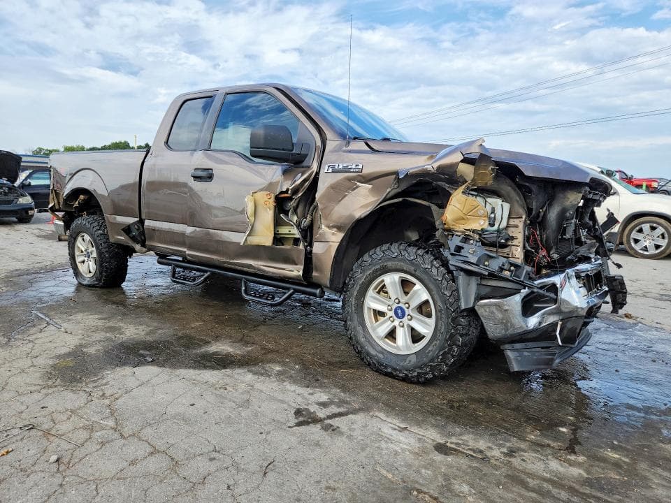 2017 FORD F150 SUPER CAB 4