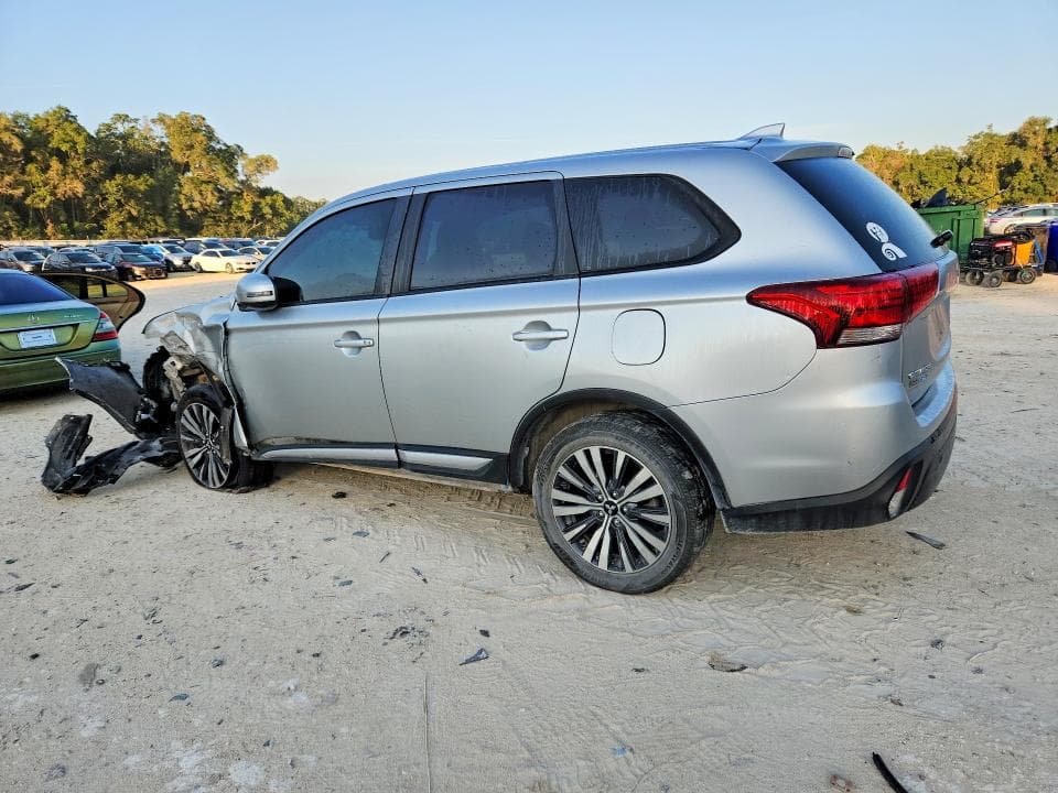 2020 MITSUBISHI OUTLANDER SE 2