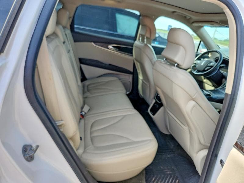 2017 LINCOLN MKX RESERVE 11