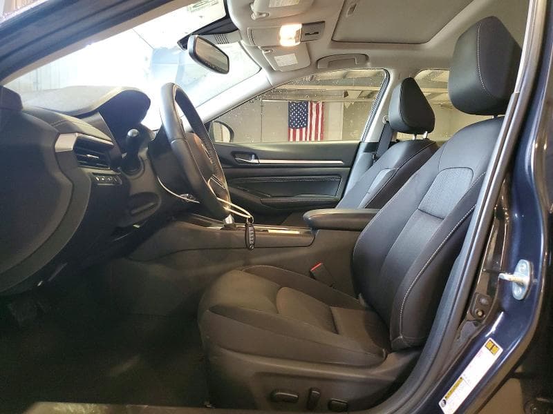 2019 NISSAN ALTIMA SV 7