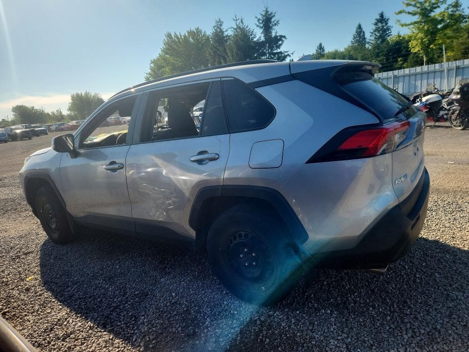 2021 TOYOTA RAV4 LE 2
