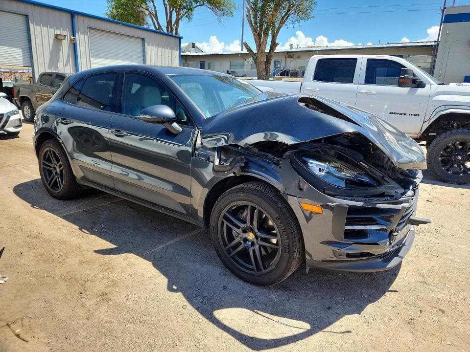 2021 PORSCHE MACAN 4