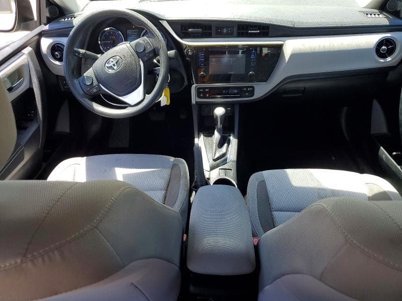 2017 TOYOTA COROLLA LE 8