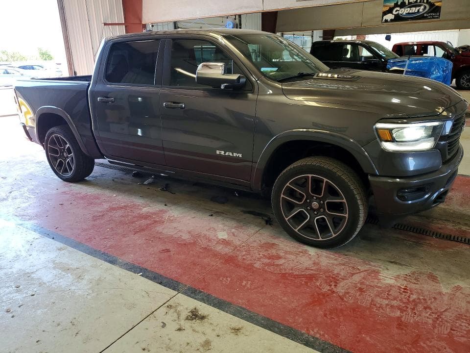 2019 RAM 1500 LARAMIE 4
