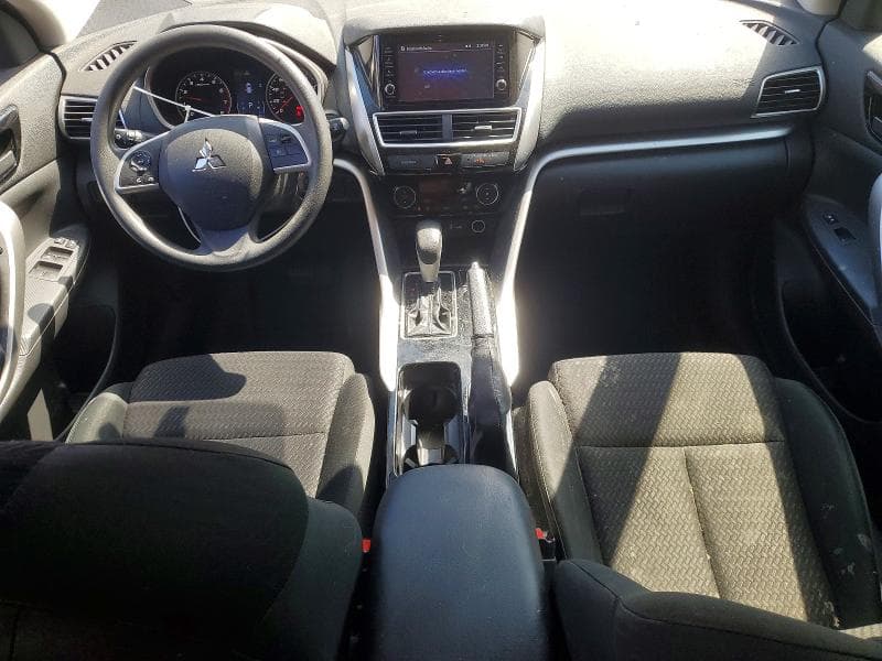 2020 MITSUBISHI ECLIPSE CROSS ES 8