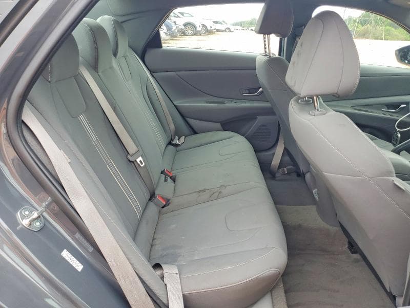 2024 HYUNDAI ELANTRA SEL 10