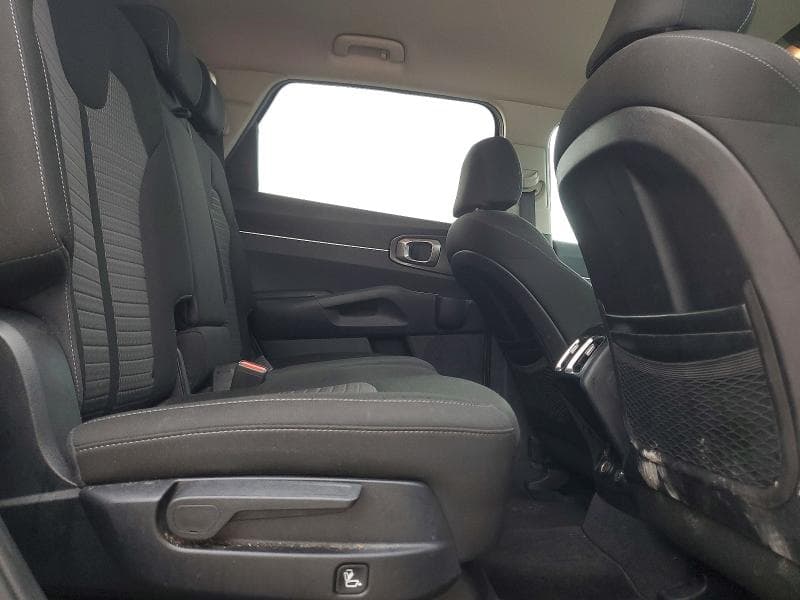 2021 KIA SORENTO 11