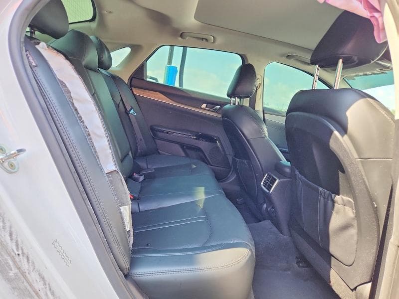 2022 KIA K5 EX 10