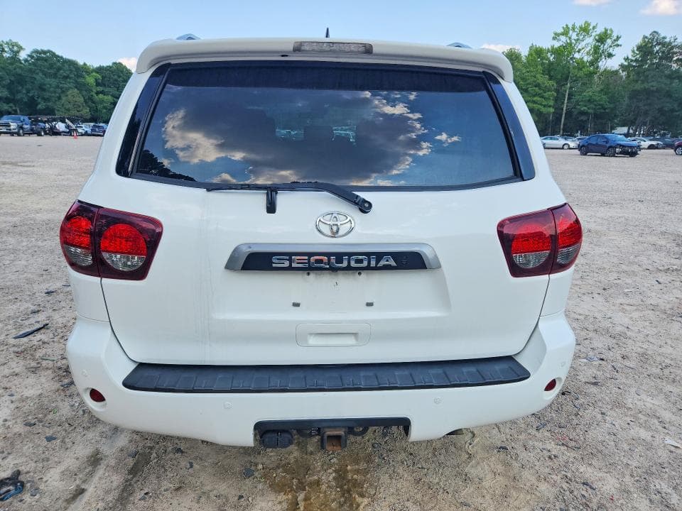 2020 TOYOTA SEQUOIA SR5 6