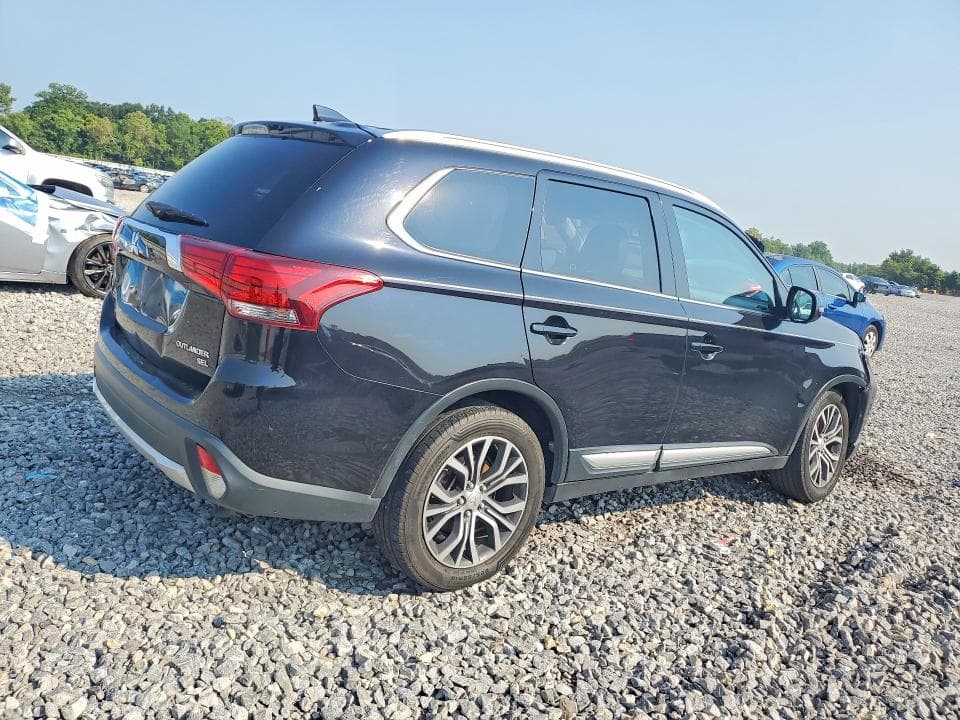2018 MITSUBISHI OUTLANDER SE 3